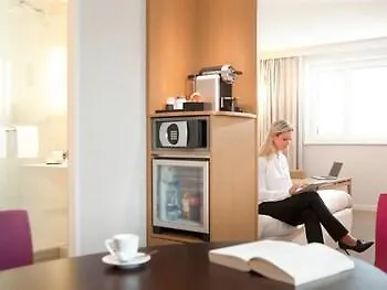Hotel Novotel West