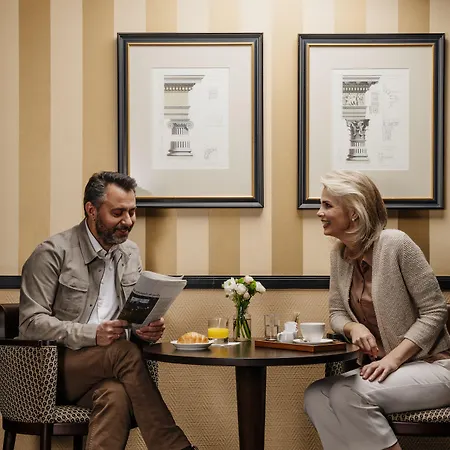 Hotel Small Luxury Ambassador