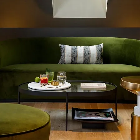 Small Luxury Ambassador 4* Zurich