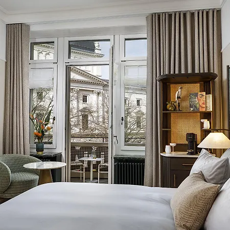 Hotel Small Luxury Ambassador 4*