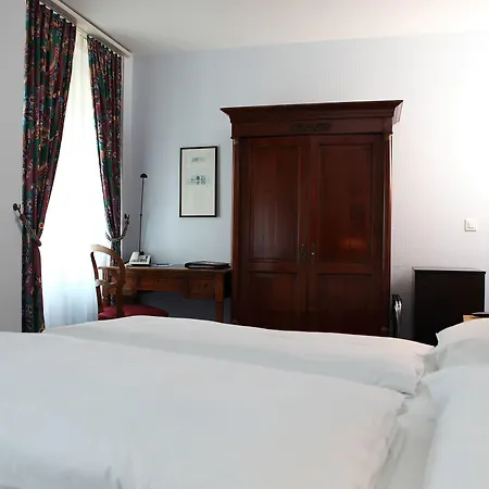 Montana Hotel