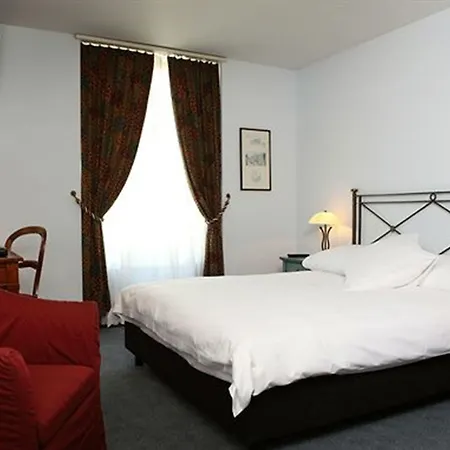 Montana Hotel 3*