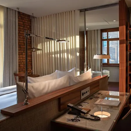 Hotel La Reserve Eden Au 5*