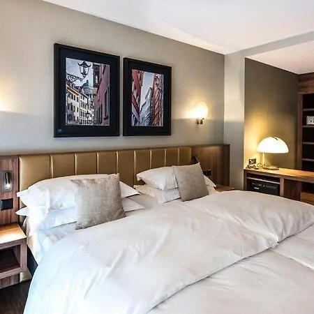 Hotel Plaza