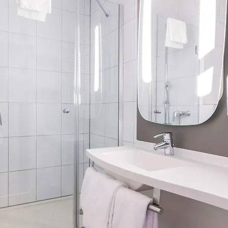 Ibis Messe Airport Zurich
