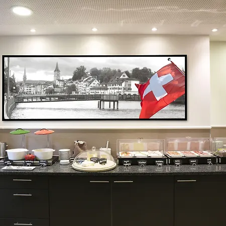 Hotel Fred Hauptbahnhof 3*