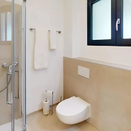 Apartment Family-friendly - In The Heart Of Oerlikon - S361 Zurich