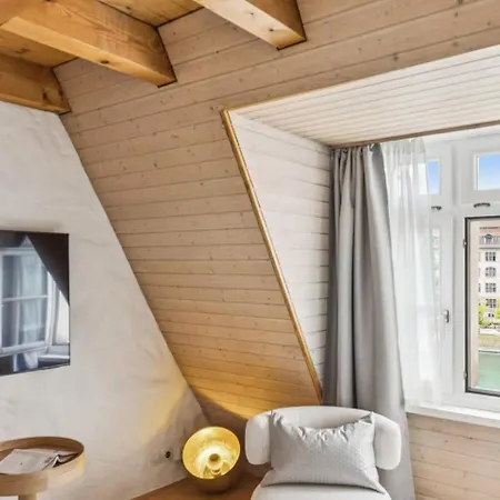 Oldtownriversideacbalconyfreeparkingwaterview Zurich