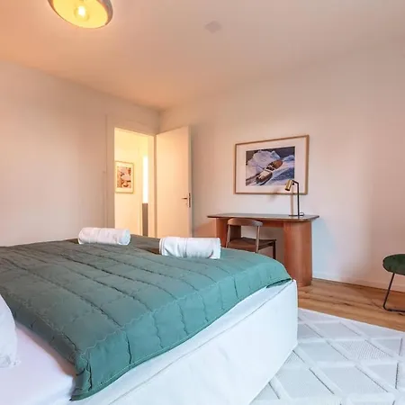 Velvet 3 King Beds & Terrace Hb *