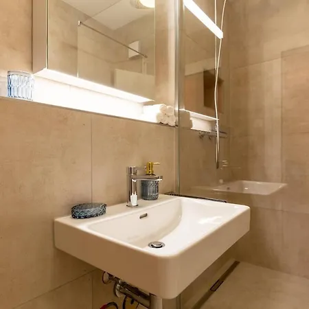 Velvet 3 King Beds & Terrace Hb * Zurich