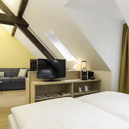 Platzhirsch - Downtown Boutique & Sushi Lounge Hotel 3*