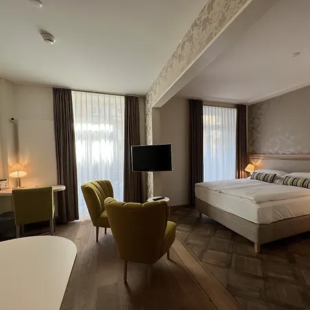 Hotel Platzhirsch - Downtown Boutique & Sushi Lounge Zürich
