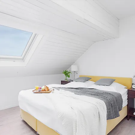 Apartment Swiss Star Marc Aurel - Self Check-in Zürich