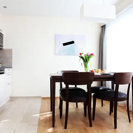 - Kieselgasse 4* Zurich