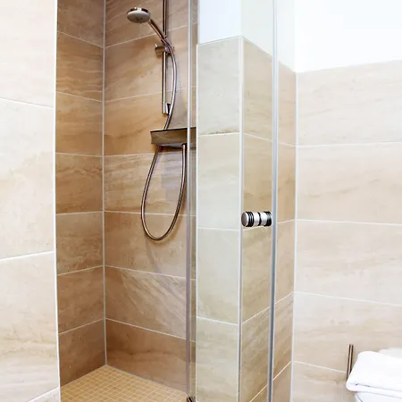 Aparthotel - Kieselgasse 4*