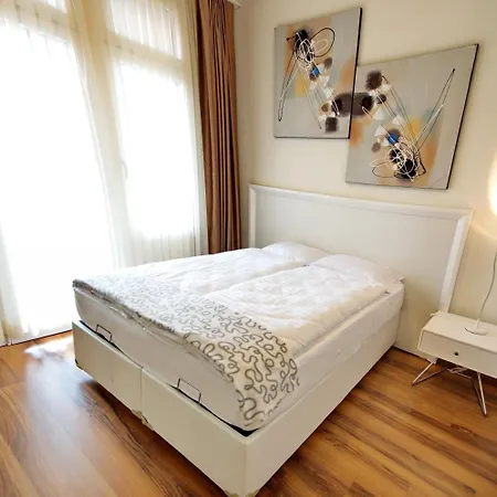 Luxury By Livingdowntown Apartment Zurich