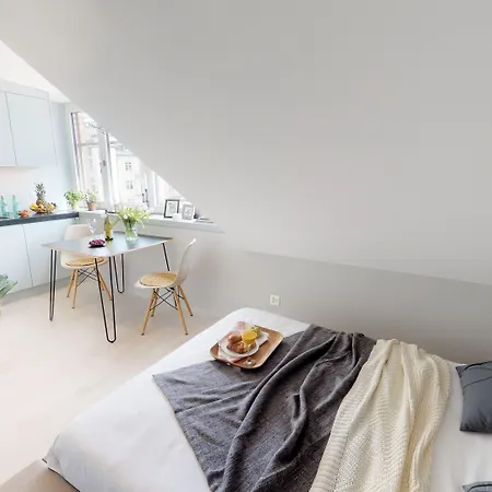 Visionapartments Zweierstrasse - Self Check-in Apartment *