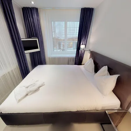 Visionapartments Zweierstrasse - Self Check-in * Zurich
