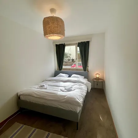 Apartment Basic Flat With Balcony In *
