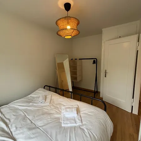 Basic With Balcony Access Apartment *