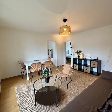 Apartment Simple And Comfortable In