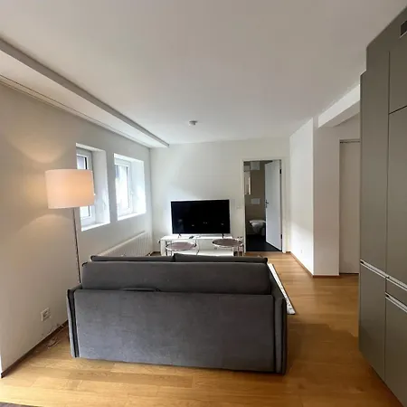 Apartment 1br In The Trendiest District Of The - West 14 Zurich