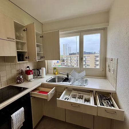 Simple And Comfortable In Apartment *