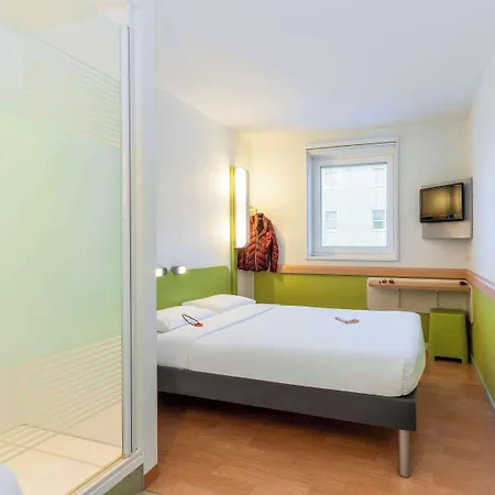 Hotel Ibis Budget West
