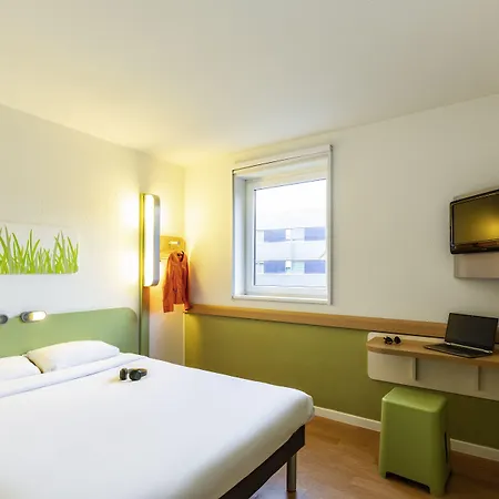 Ibis Budget West Zurich