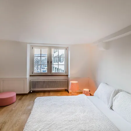 Lake Side Location Bellevue Apartment Zurich