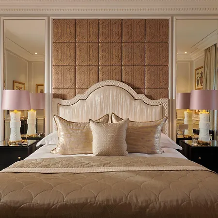 Hotel Baur Au 5*