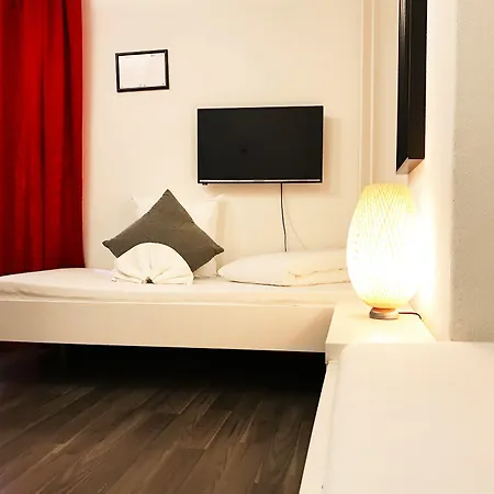 Inside Five Aparthotel Zurich