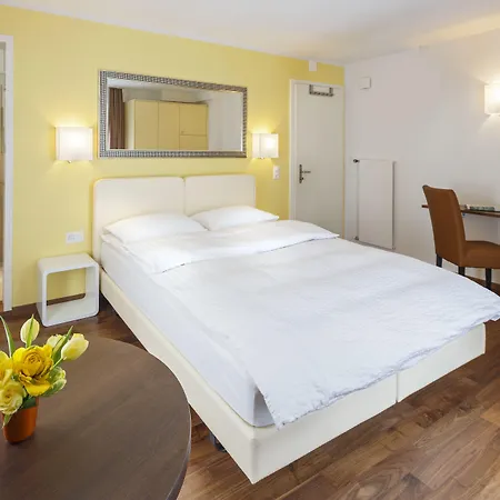 Familie Hugenschmidt Hotel 2*