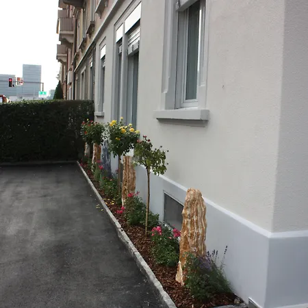 Apartment Swiss Star Oerlikon Lodge - Self Check-In *