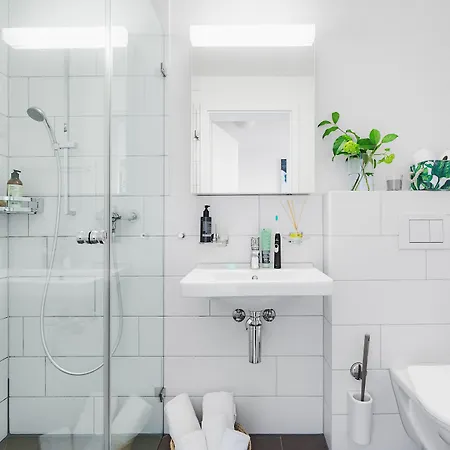 Swiss Star Oerlikon Lodge - Self Check-In Apartment *