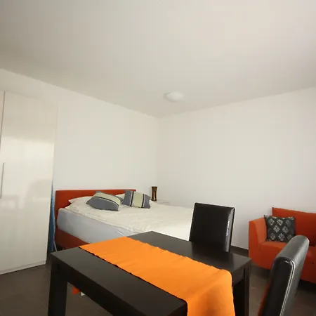 Apartment Swiss Star Oerlikon Lodge - Self Check-In *