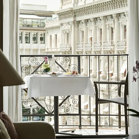 Hotel Savoy Baur En