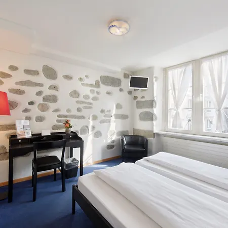 Hotel Hirschen 3*