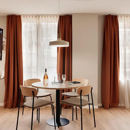 Sunday Aparthotel
