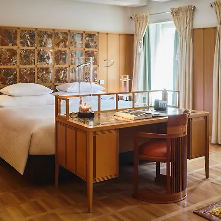 Hotel Widder - Zurichs Luxury Hideaway