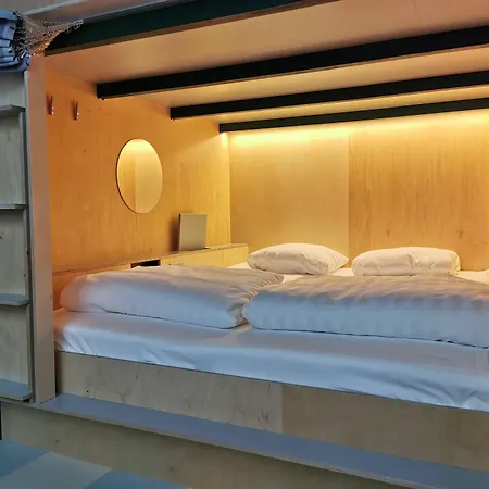 Marmot Capsule Zurich