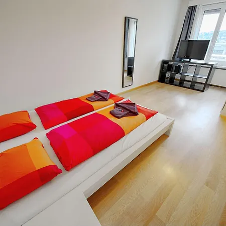 Hitrental Letzigrund - Apartment