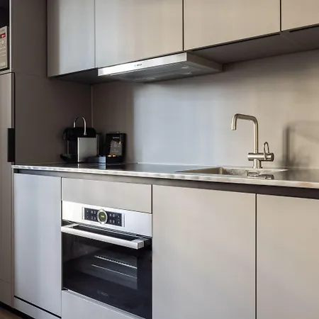 Ema House Serviced Superior Unterstrass Apartment Zürich