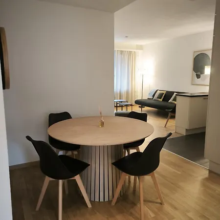 In West-eichbuehlstr 62-68 Zurich