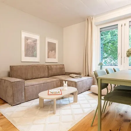 Family Flat - Unterstrass Apartment