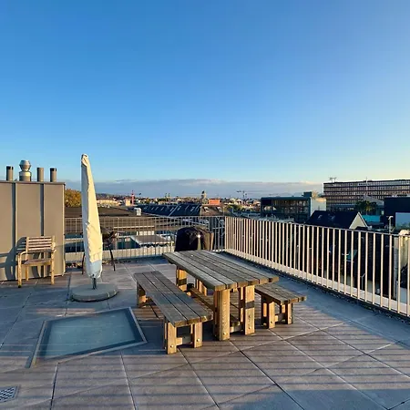 Modern Next To Hb With Roof Terrace Apartment *