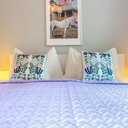 Apartment Family Flat - Unterstrass *