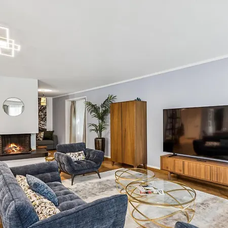 Old Town Gem By Grossmuenster Ac Free Parking Apartment *