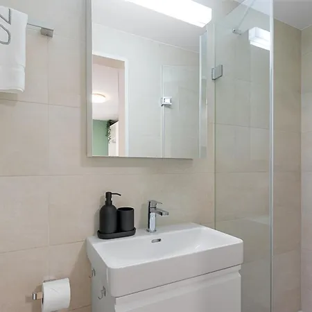 Aparthotel Stayy Nº7 & - Premium 24h Self Check-in Zürich