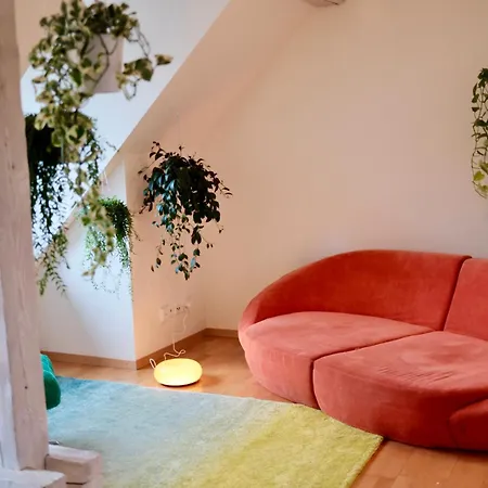 Apartment Flora Sixty-one